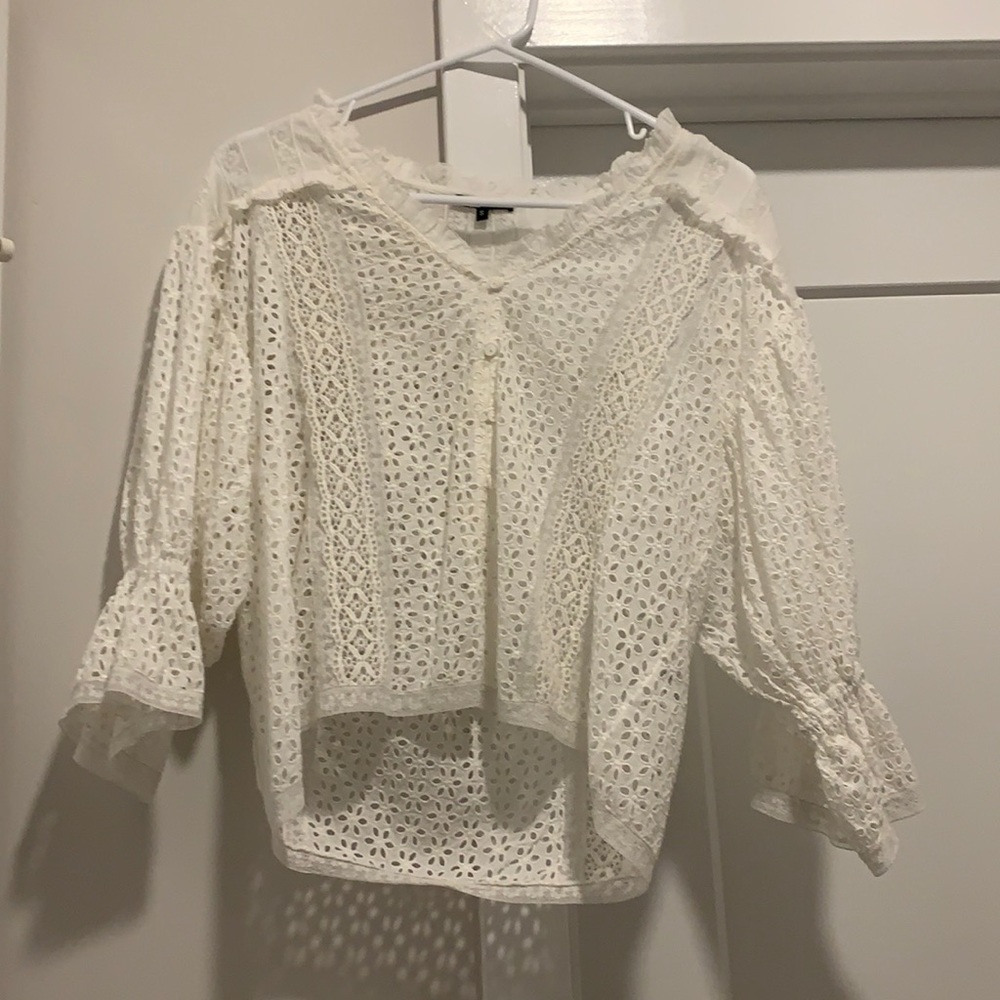 BUTTON DOWN